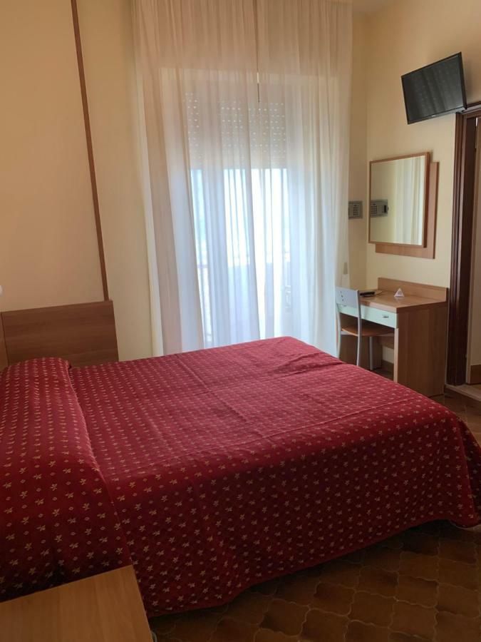 Hotel Flamingo Rimini Esterno foto