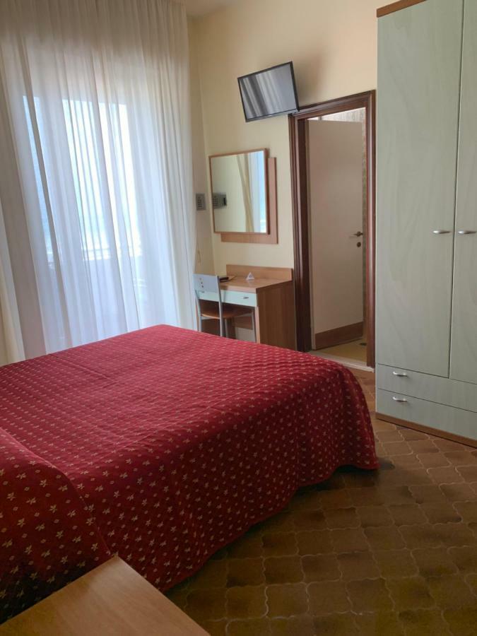 Hotel Flamingo Rimini Esterno foto